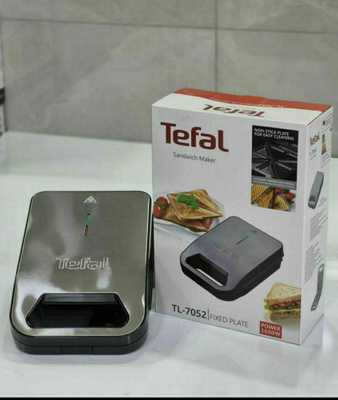 ساندویچ ساز تفال مدل TL-7052 توان 1600 وات چهارخانه با صفحه نچسب
